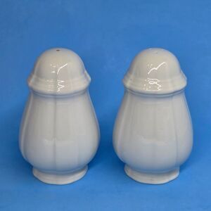 Villeroy & Boch Manoir Salt and Pepper Shaker Set Pair 4" Tall